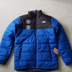 North Face Reversibe Jacket Boys 18/20 XL NWT!